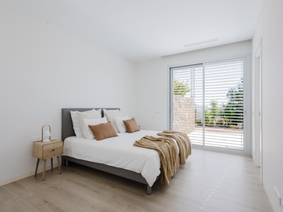 5 Bedroom 6 Bathroom Villa in Orihuela Costa - Caza De Casa