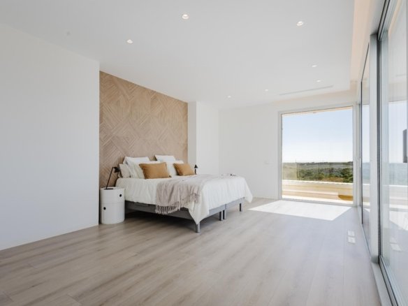 5 Bedroom 6 Bathroom Villa in Orihuela Costa - Caza De Casa