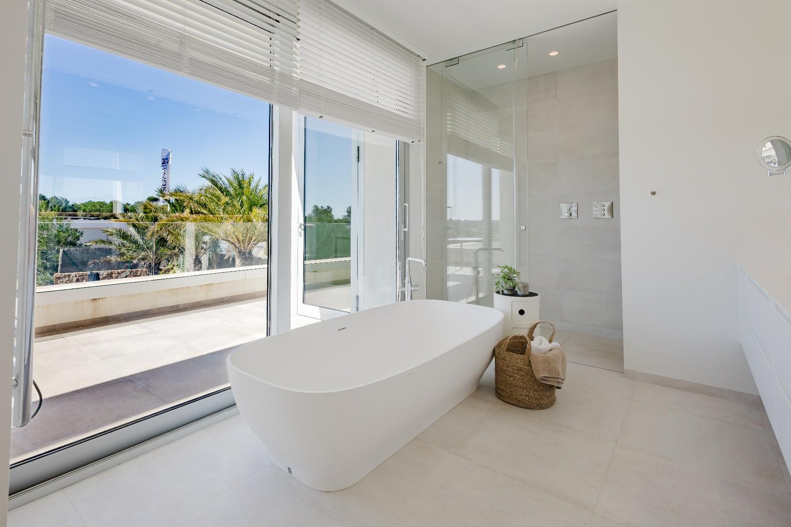 5 Bedroom 6 Bathroom Villa in Orihuela Costa - Caza De Casa