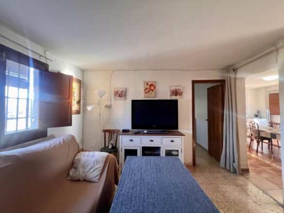 4 Bedroom 1 Bathroom Country House in Jumilla - Caza De Casa
