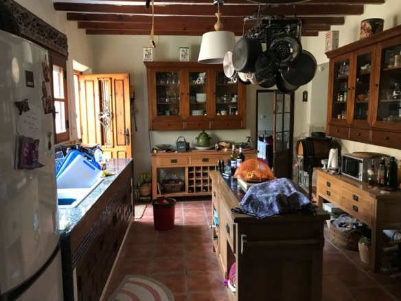 5 Bedroom 2 Bathroom Country House in Monóvar/Monóver - Caza De Casa