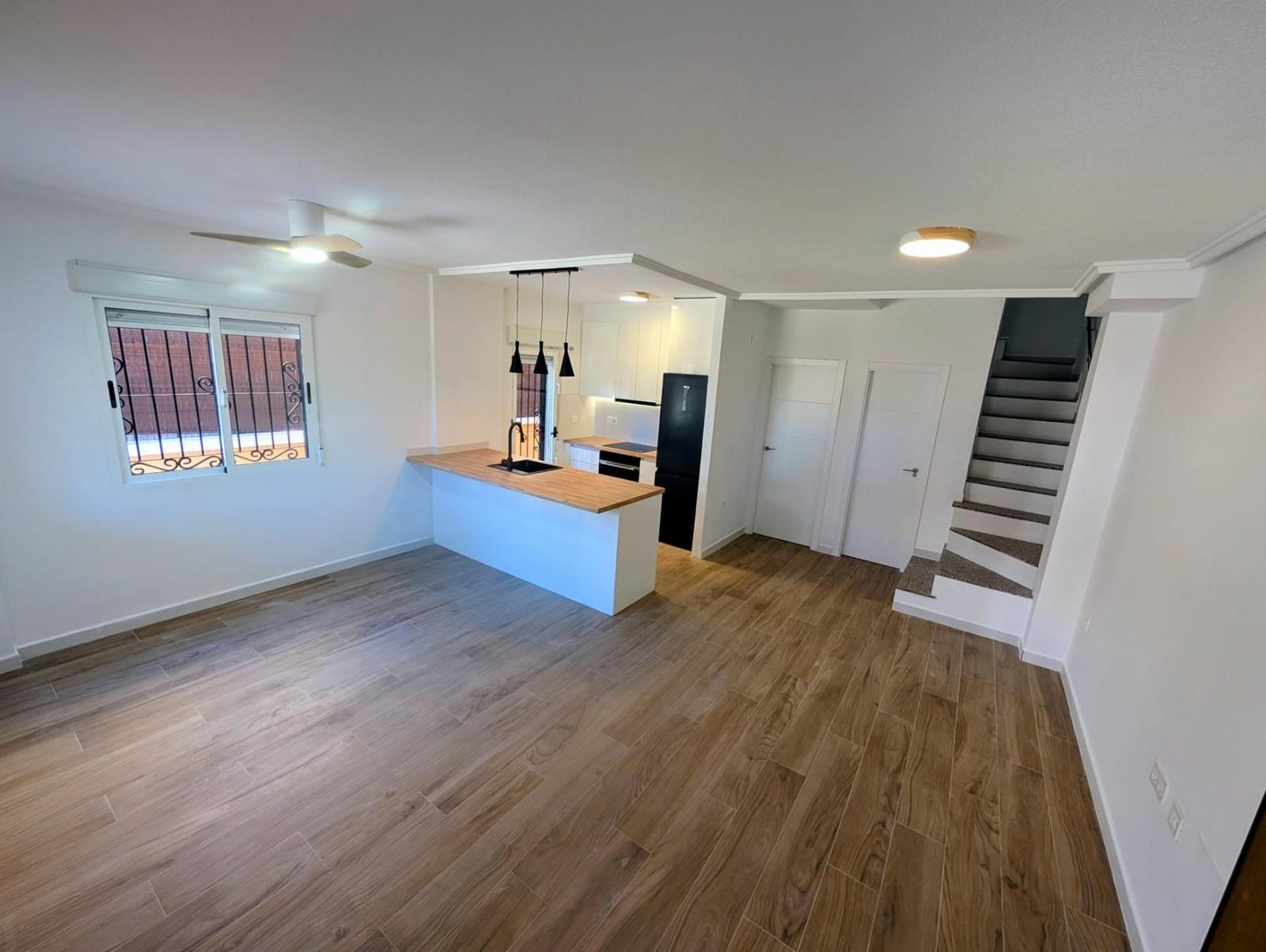 3 Bedroom 2 Bathroom Villa in Orihuela Costa - Caza De Casa
