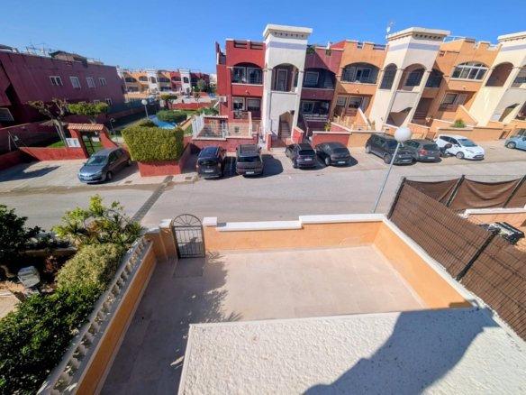 3 Bedroom 2 Bathroom Villa in Orihuela Costa - Caza De Casa