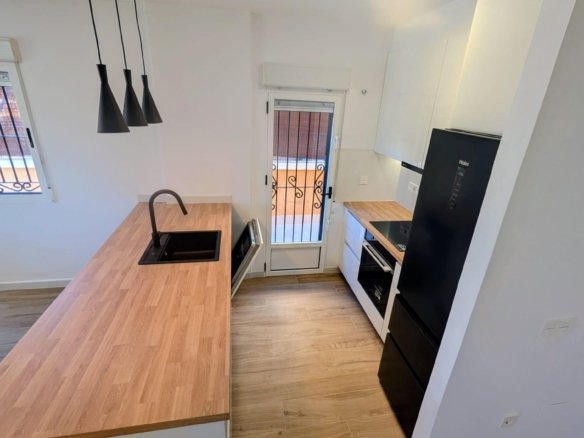 3 Bedroom 2 Bathroom Villa in Orihuela Costa - Caza De Casa