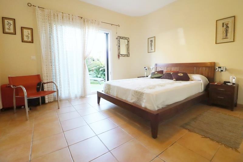 3 Bedroom 2 Bathroom Villa in Oliva - Caza De Casa