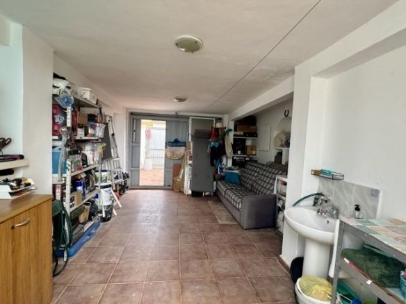 4 Bedroom 2 Bathroom Villa in Torrevieja - Caza De Casa