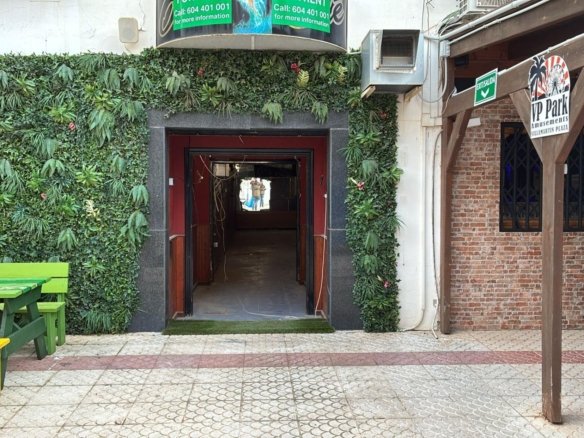 Commercial in Orihuela Costa - Caza De Casa