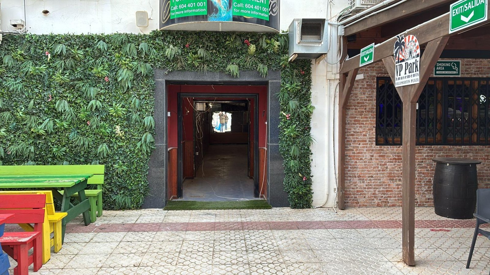 Commercial in Orihuela Costa - Caza De Casa