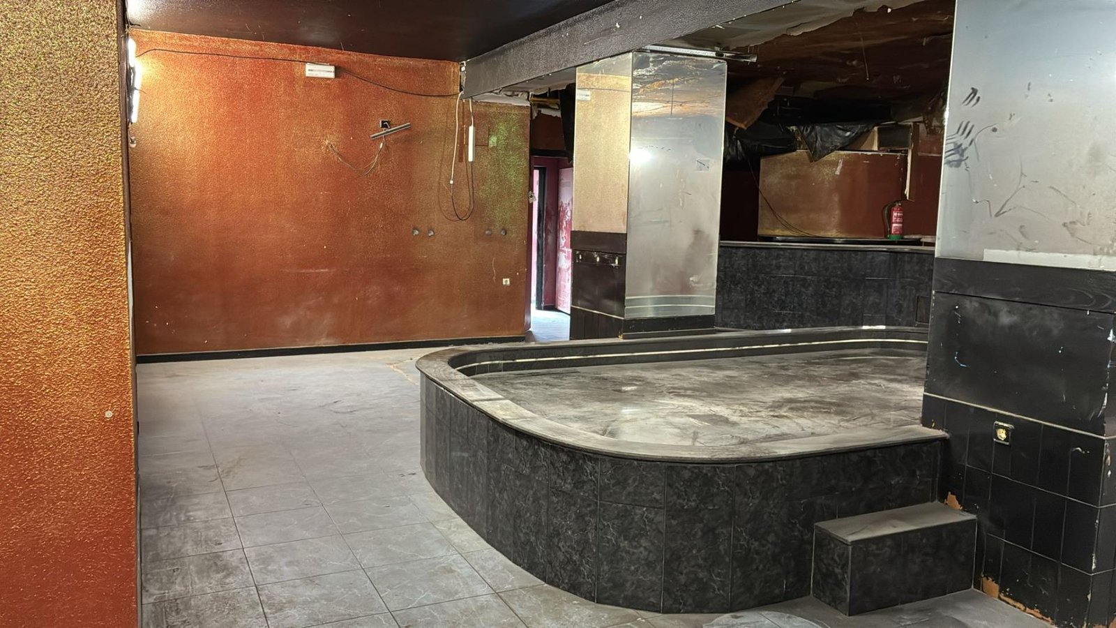 Commercial in Orihuela Costa - Caza De Casa