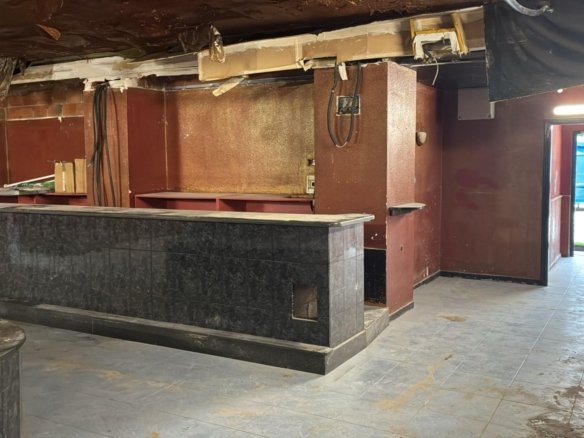Commercial in Orihuela Costa - Caza De Casa