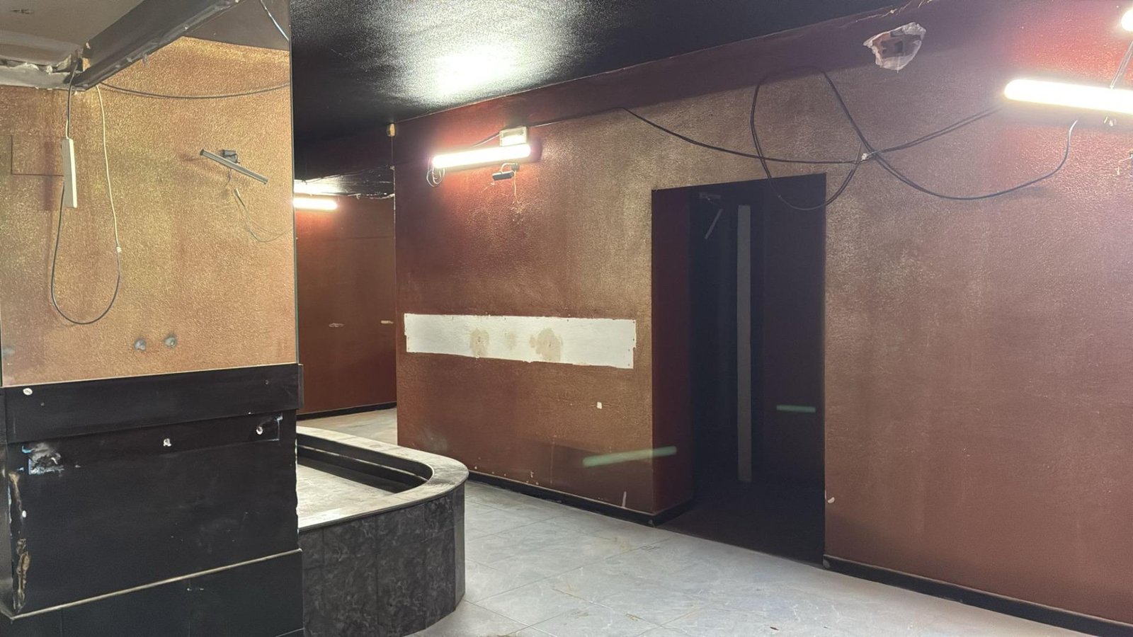 Commercial in Orihuela Costa - Caza De Casa