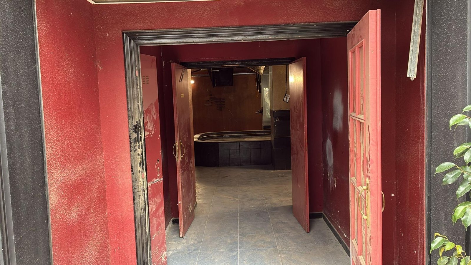 Commercial in Orihuela Costa - Caza De Casa