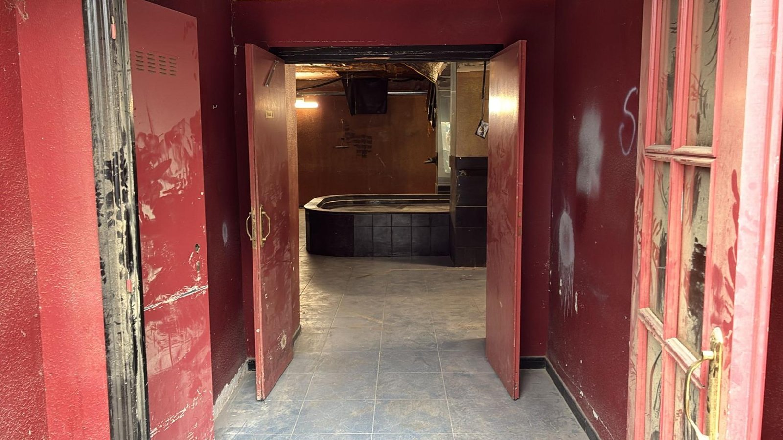 Commercial in Orihuela Costa - Caza De Casa
