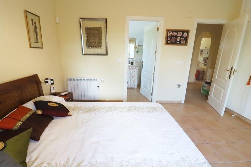 3 Bedroom 2 Bathroom Villa in Oliva - Caza De Casa