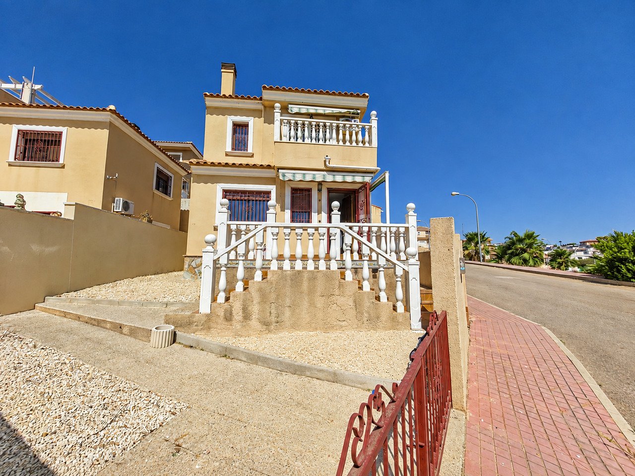 26238-villa-for-sale-in-villamartin-69121584-large