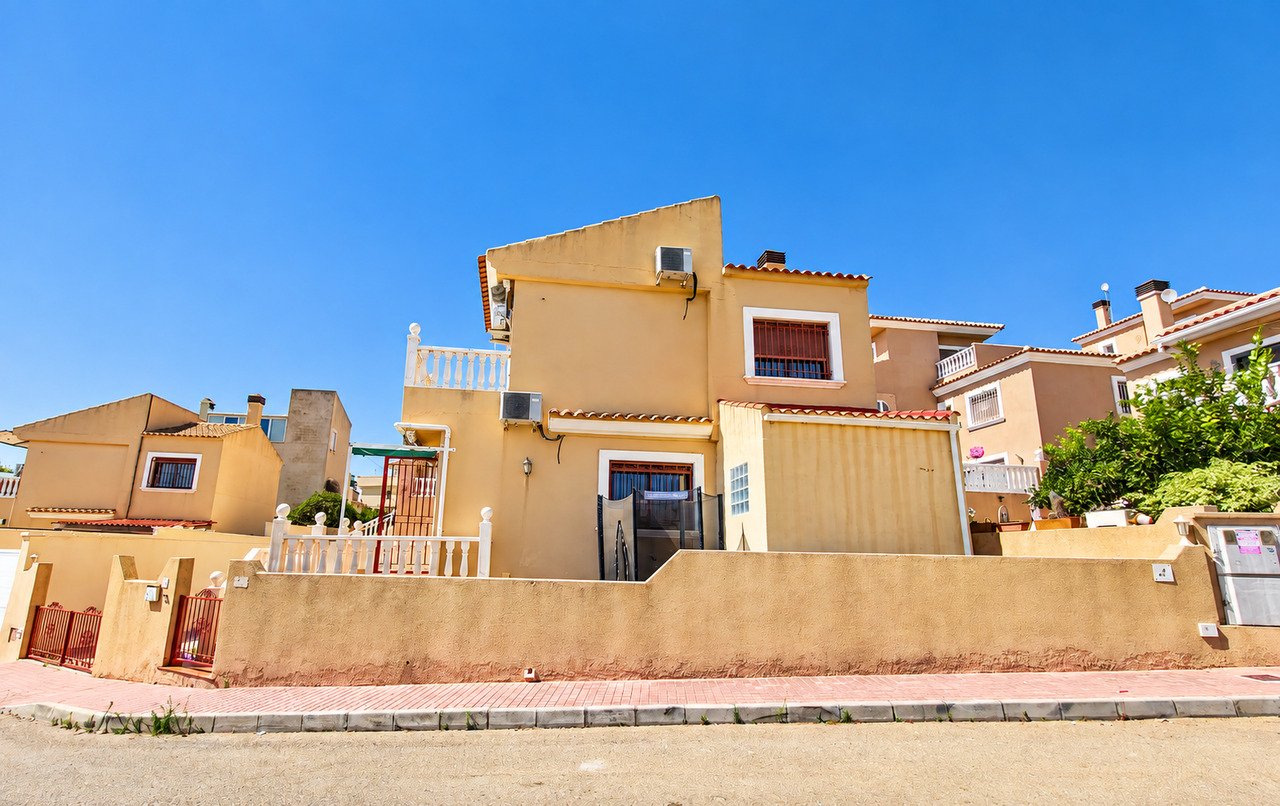 26238-villa-for-sale-in-villamartin-69121586-large