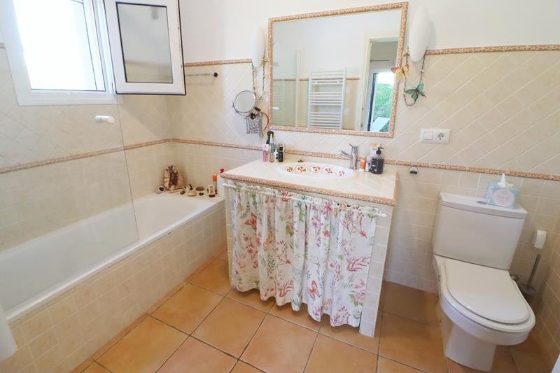 3 Bedroom 2 Bathroom Villa in Oliva - Caza De Casa