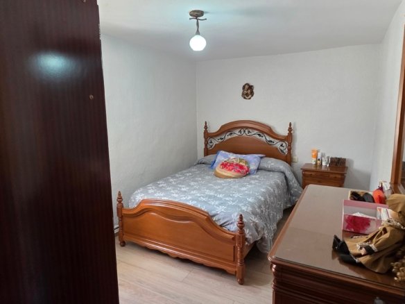 6 Bedroom 3 Bathroom Country House in Yecla - Caza De Casa