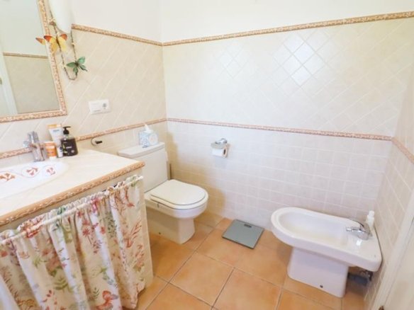 3 Bedroom 2 Bathroom Villa in Oliva - Caza De Casa