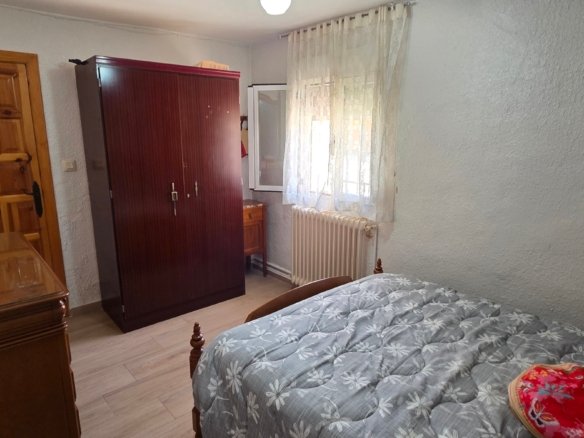 6 Bedroom 3 Bathroom Country House in Yecla - Caza De Casa