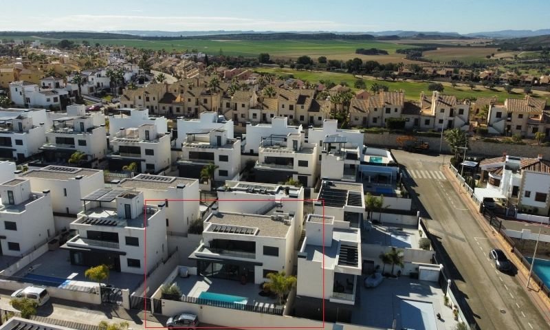 3 Bedroom 2 Bathroom Villa in Algorfa - Caza De Casa