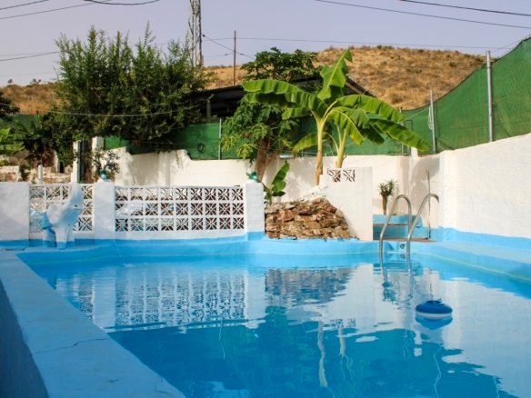 4 Bedroom 2 Bathroom Villa in Nerja - Caza De Casa