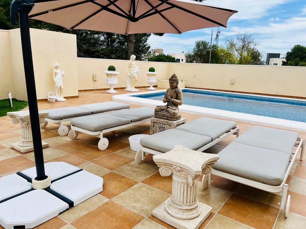 2a3c259a-146f-4219-ad43-5d75cc3871de_xlarge 4 Bedroom 3 Bathroom Villa in San Miguel de Salinas - Caza De Casa