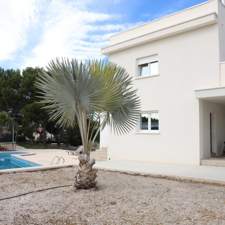5 Bedroom 3 Bathroom Villa in Ciudad Quesada - Caza De Casa