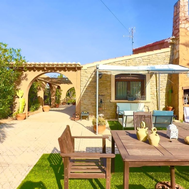 3 Bedroom 1 Bathroom Villa in Torrevieja - Caza De Casa