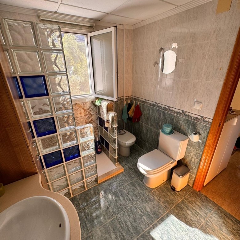 4 Bedroom 3 Bathroom Villa in Cox - Caza De Casa