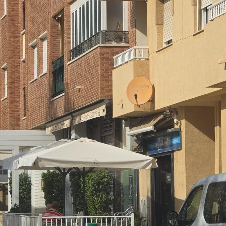 3 Bed 2 Bath Commercial in Pilar de La Horadada - Caza De Casa