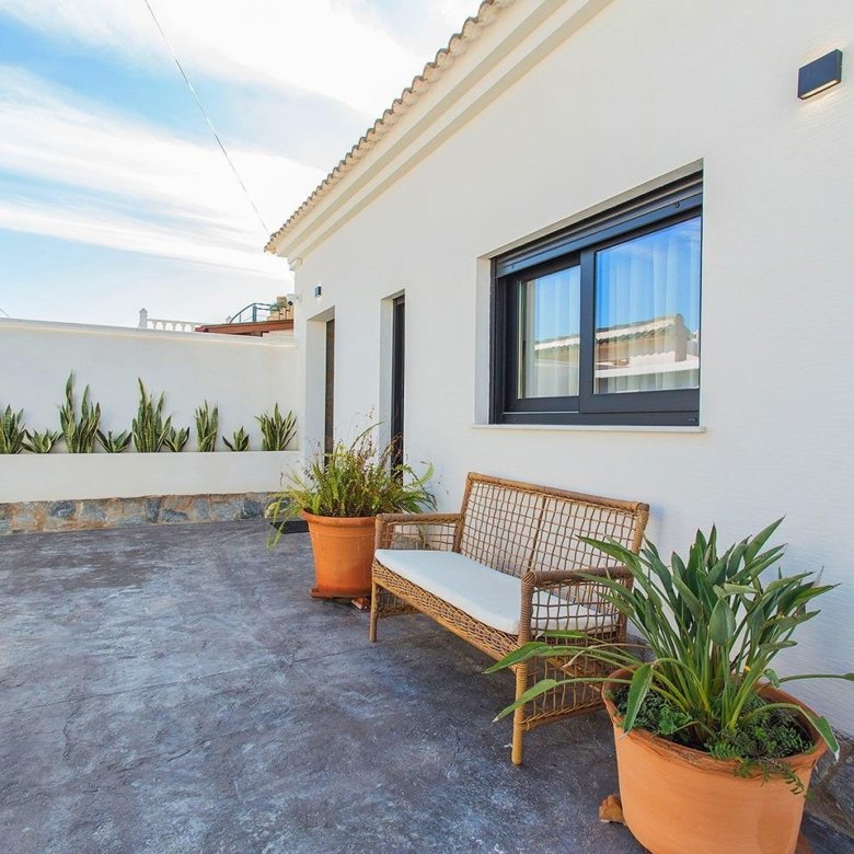2 Bedroom 2 Bathroom Town House in Torrevieja - Caza De Casa