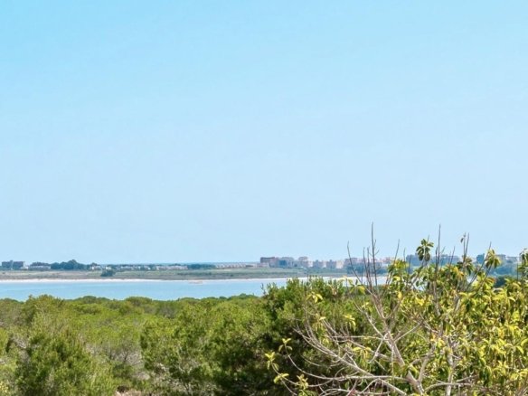 3 Bedroom 2 Bathroom Town House in Torrevieja - Caza De Casa