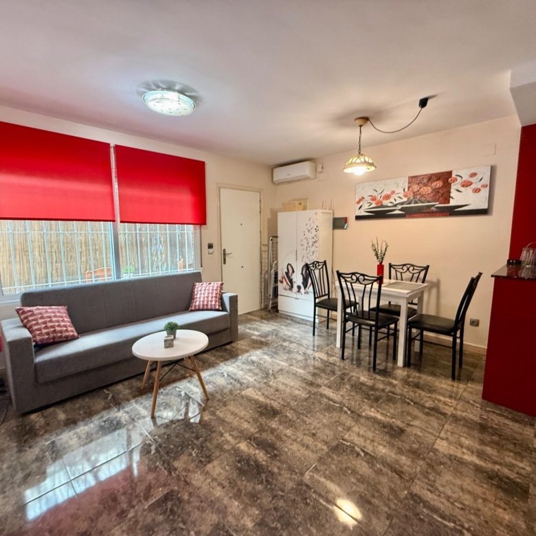 3 Bedroom 2 Bathroom Town House in Torrevieja - Caza De Casa