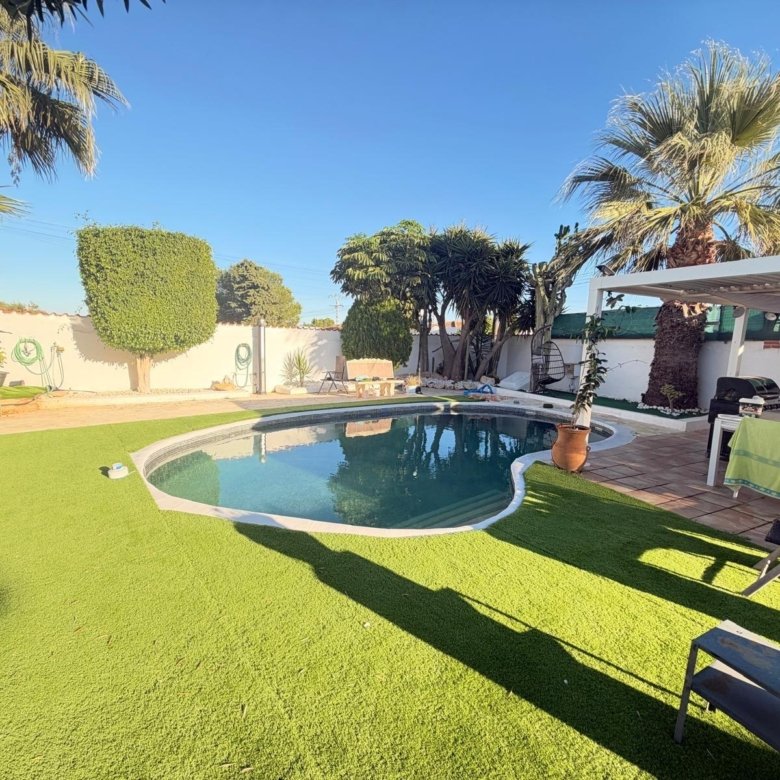 2 Bedroom 2 Bathroom Villa in Orihuela Costa - Caza De Casa
