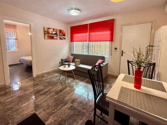 3 Bedroom 2 Bathroom Town House in Torrevieja - Caza De Casa
