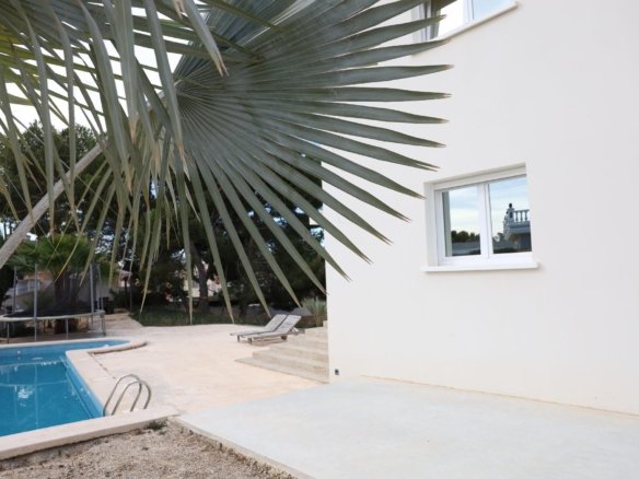 5 Bedroom 3 Bathroom Villa in Ciudad Quesada - Caza De Casa