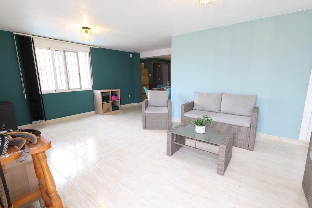 5 Bed 3 Bath Villa in San Miguel de Salinas - Caza De Casa