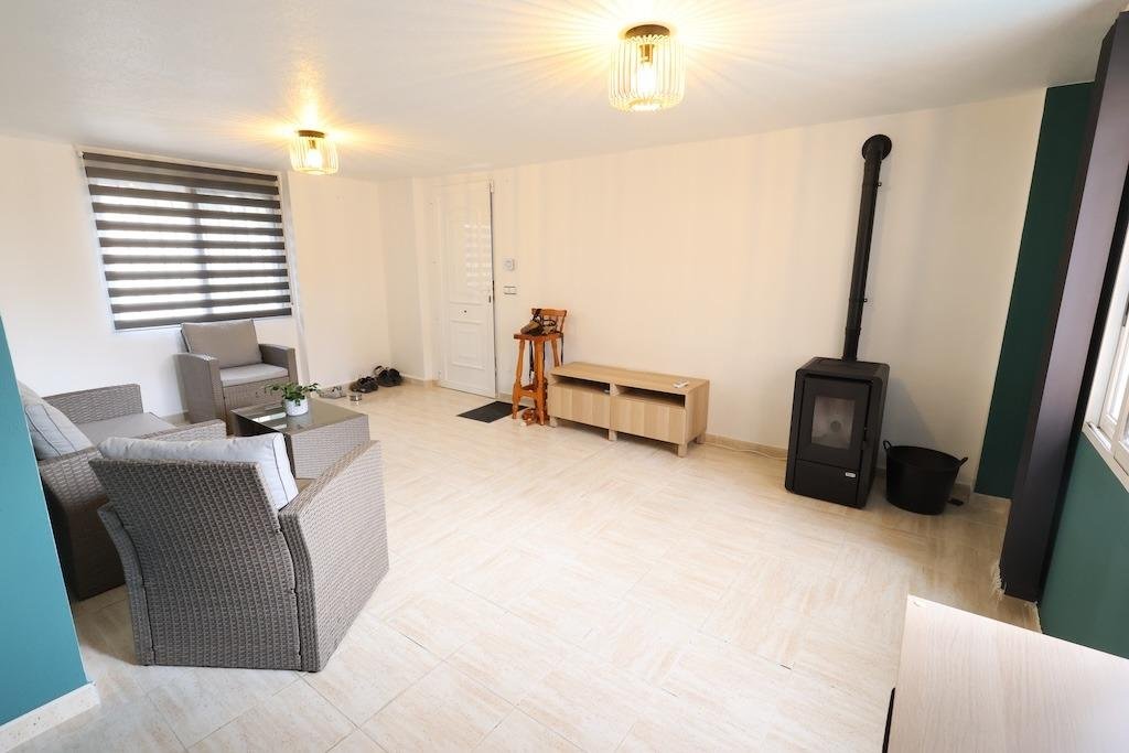 5 Bed 3 Bath Villa in San Miguel de Salinas - Caza De Casa