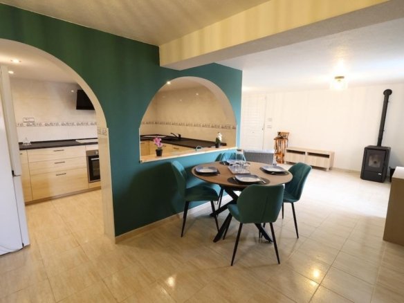 5 Bed 3 Bath Villa in San Miguel de Salinas - Caza De Casa