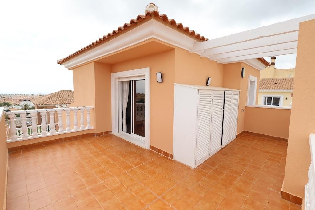 5 Bed 3 Bath Villa in San Miguel de Salinas - Caza De Casa