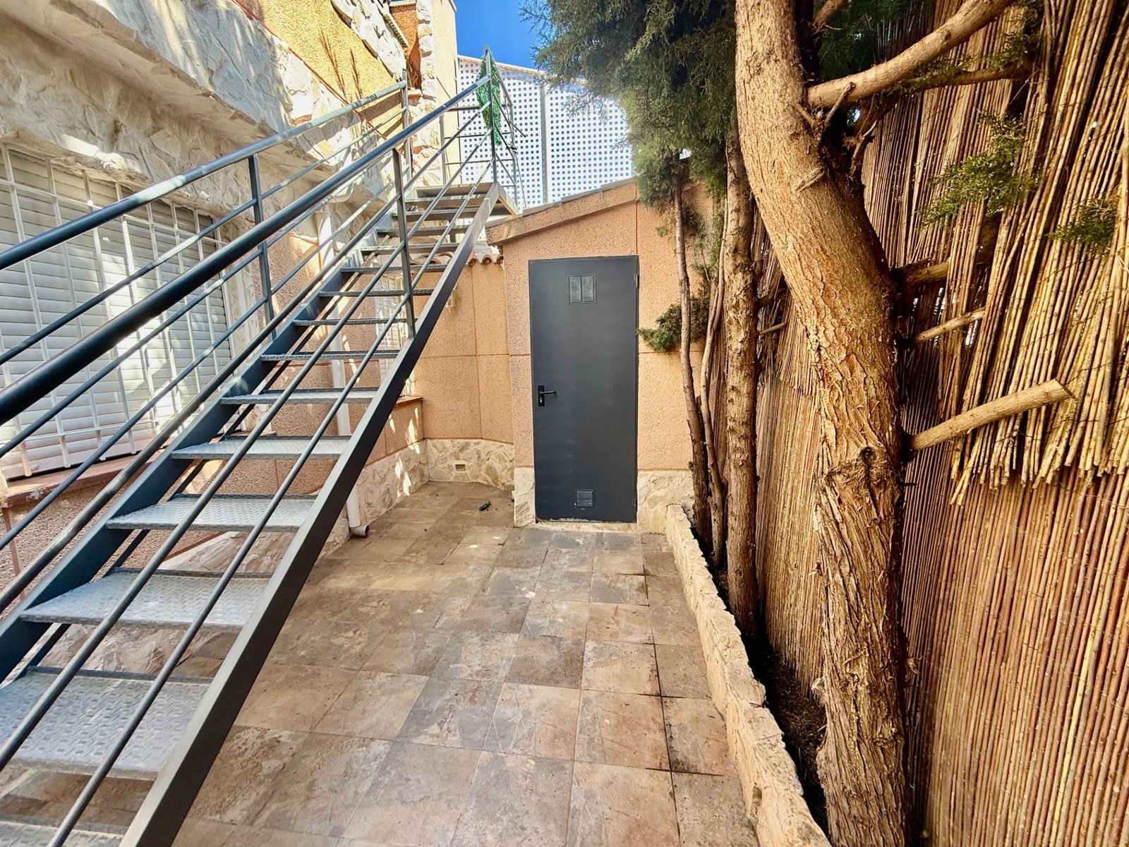 3 Bedroom 2 Bathroom Town House in Torrevieja - Caza De Casa