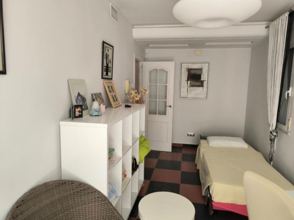5 Bedroom 2 Bathroom Villa in Torrevieja - Caza De Casa