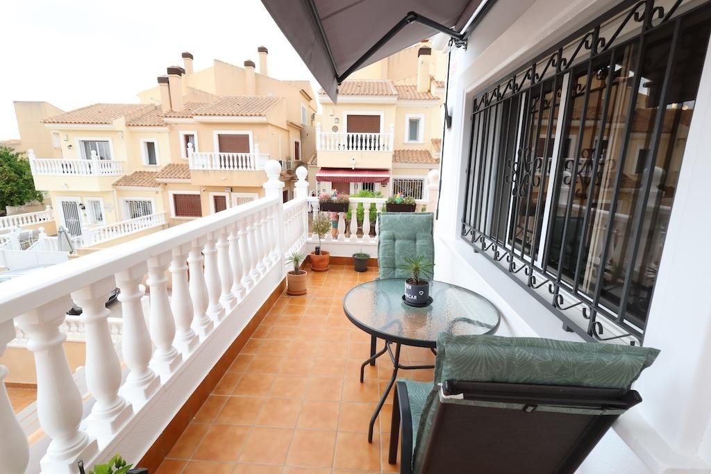 5 Bed 3 Bath Villa in San Miguel de Salinas - Caza De Casa