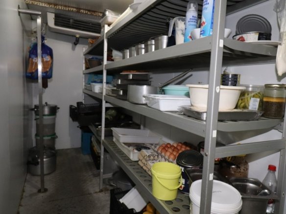 2 Bath Commercial in Torrevieja - Caza De Casa