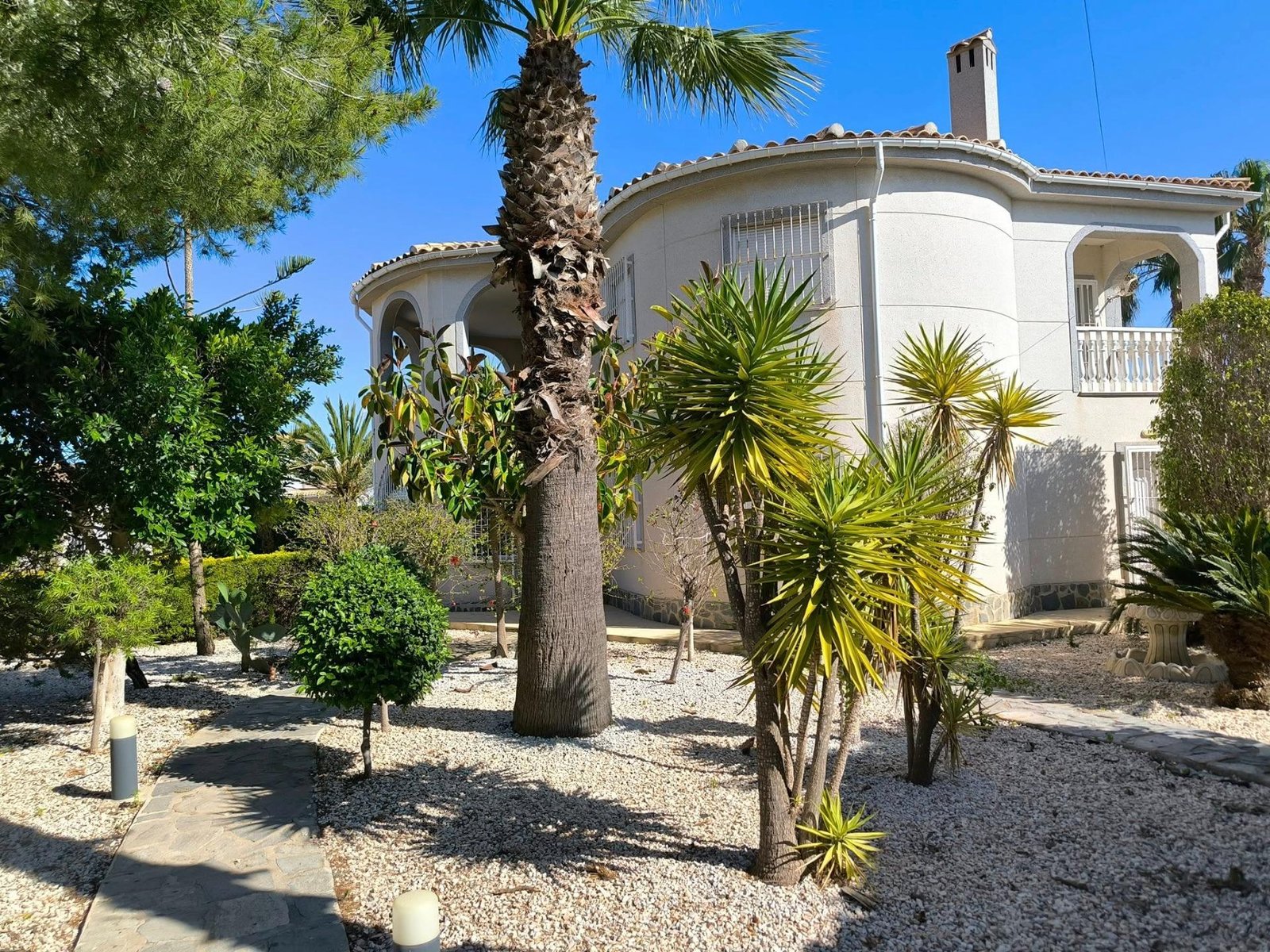 3-3 5 Bedroom 2 Bathroom Villa in Torrevieja - Caza De Casa