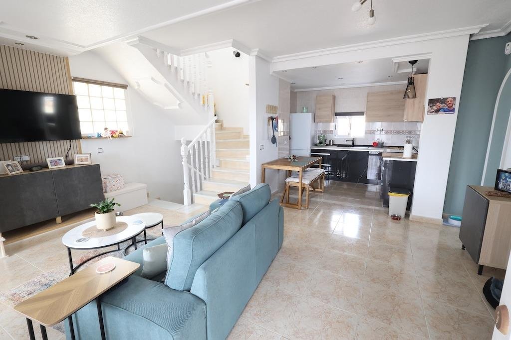 5 Bed 3 Bath Villa in San Miguel de Salinas - Caza De Casa