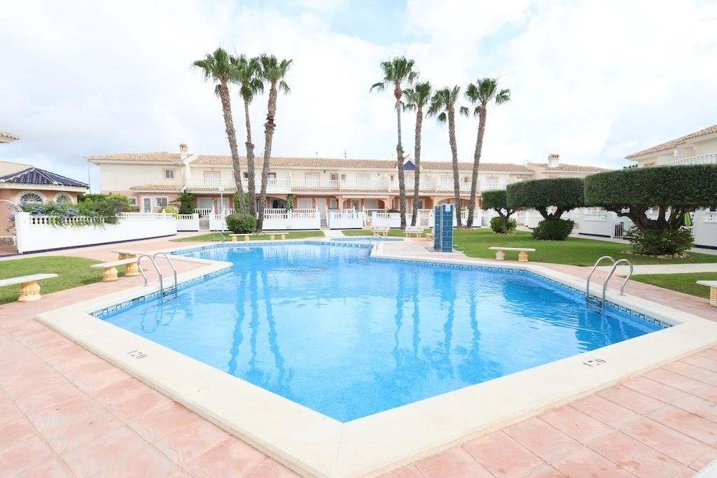 Commercial in Orihuela - Caza De Casa