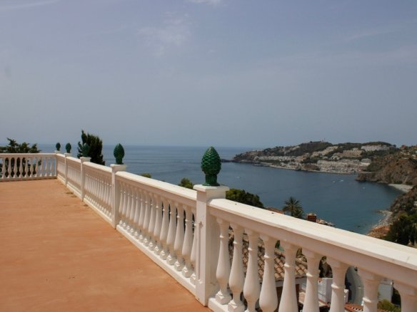 4 Bedroom 4 Bathroom Villa in Almunecar - Caza De Casa