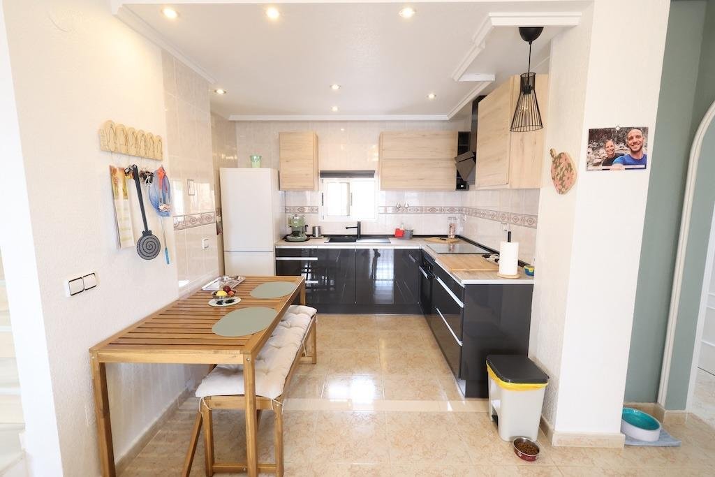 5 Bed 3 Bath Villa in San Miguel de Salinas - Caza De Casa